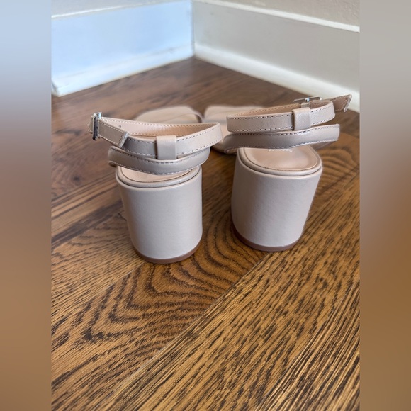 Steve Madden Natural Leather Audrina Nude Ankle Strap Block Heels size 7 - Picture 5 of 5